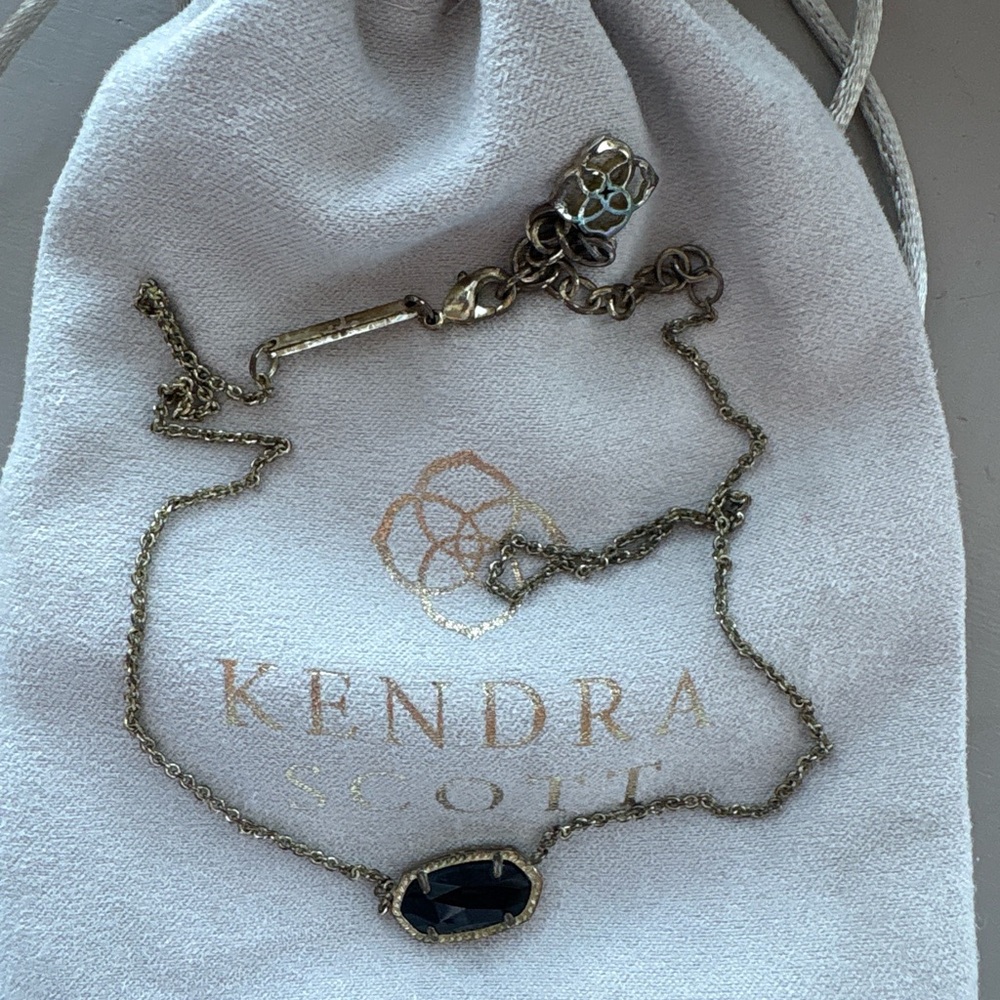 Black Kendra Scott Necklace